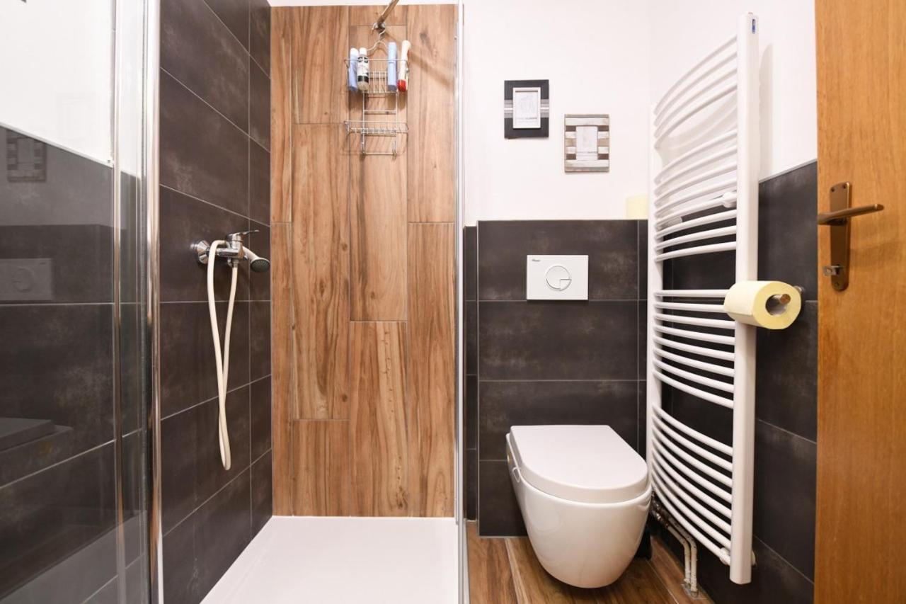 5 Min Walk To Beach, 2X Queen Bed, 2X Ac, Garage Izola Exterior photo