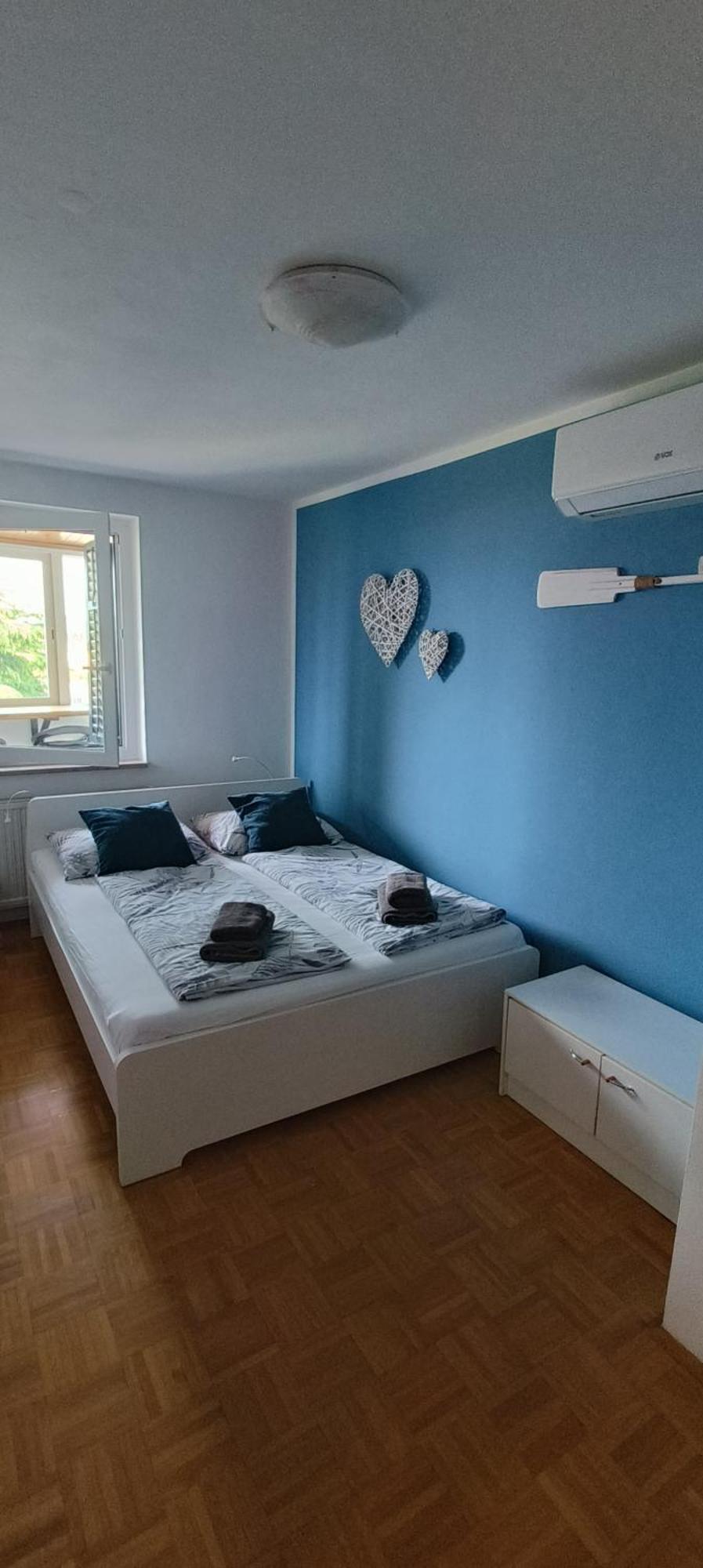 5 Min Walk To Beach, 2X Queen Bed, 2X Ac, Garage Izola Exterior photo